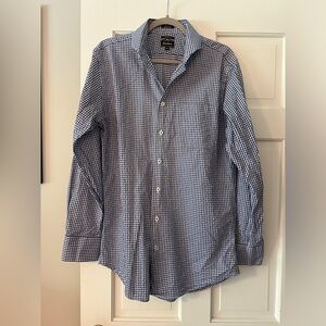 Neiman Marcus Trim Fit 100% Cotton Long Sleeve Button Down Dress Shirt